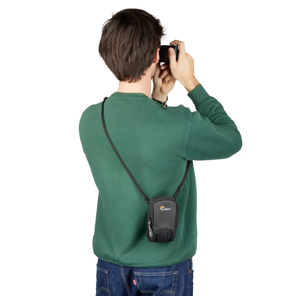 Etui na aparat Lowepro Adventura CS 20 III czarne